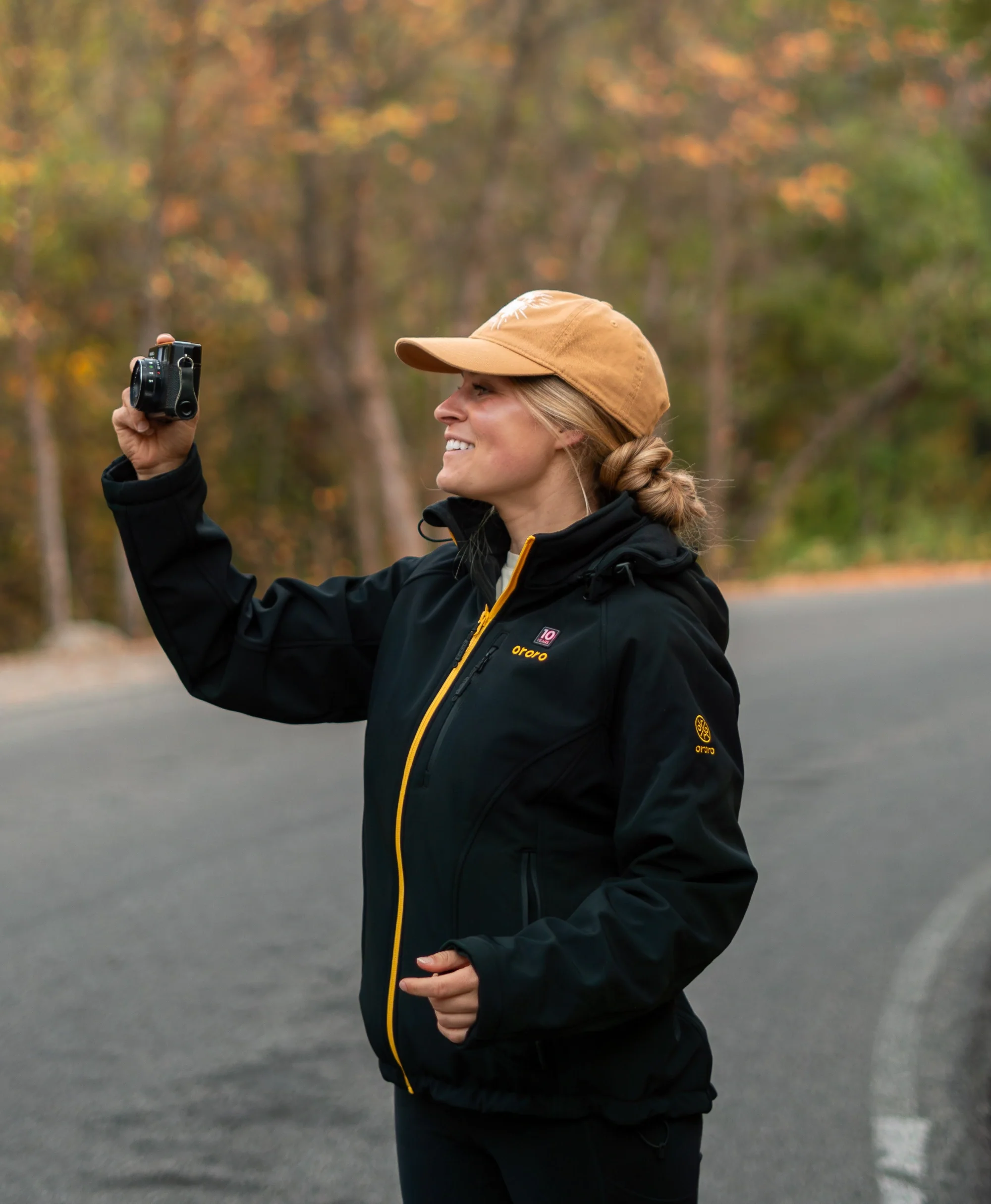 Women's 4-Zone Classic Heated Jacket (10-Year Anniversary Limited Edition) - Black & Gold (Apparel Only) - Image 5